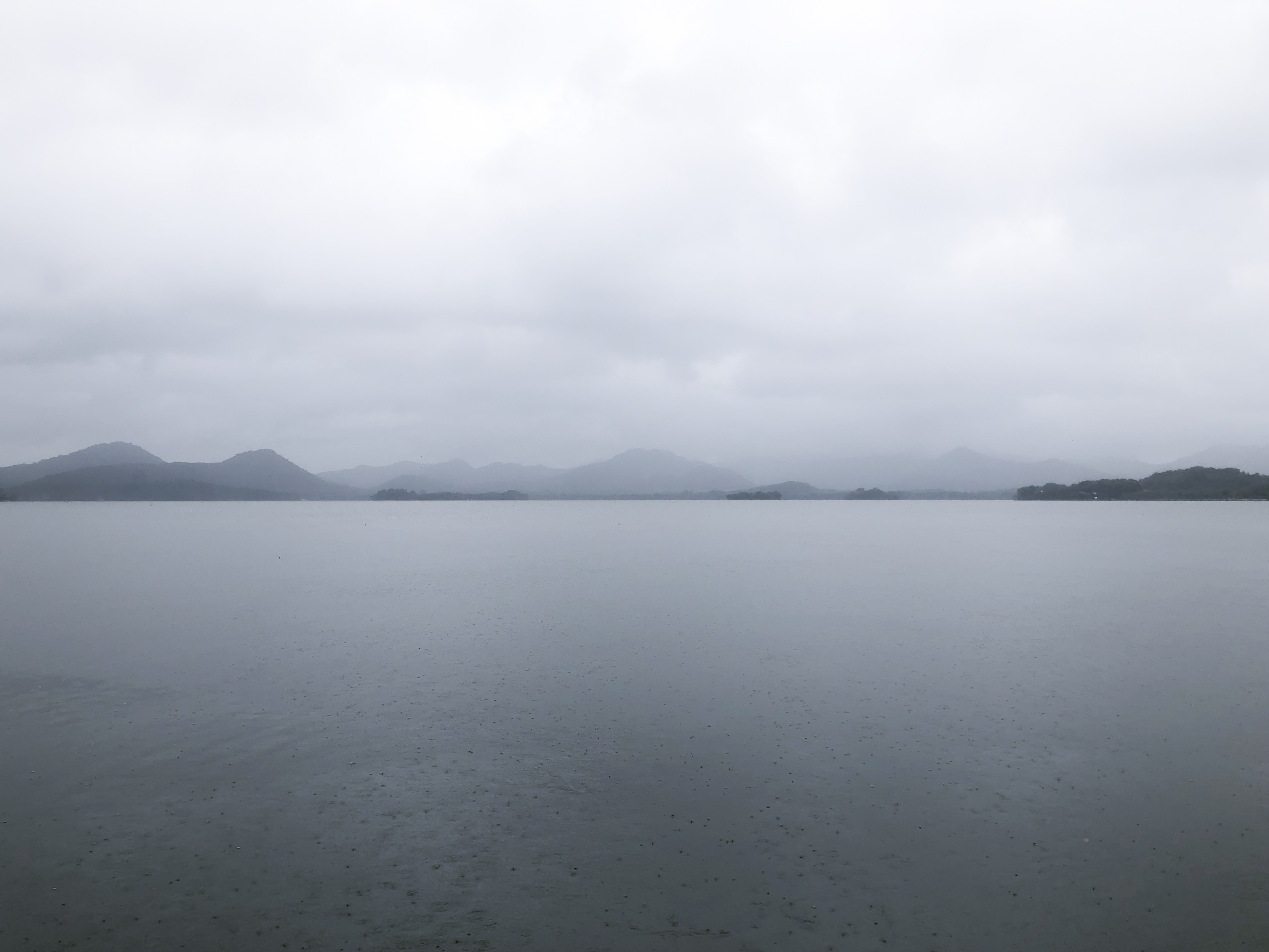 West Lake, Rain | 2019.08 at West Lake, Hangzhou, China